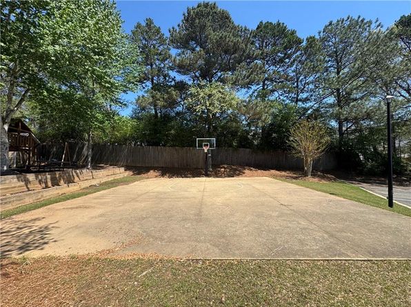 5668 Blanchard Pl, Sugar Hill, GA 30518