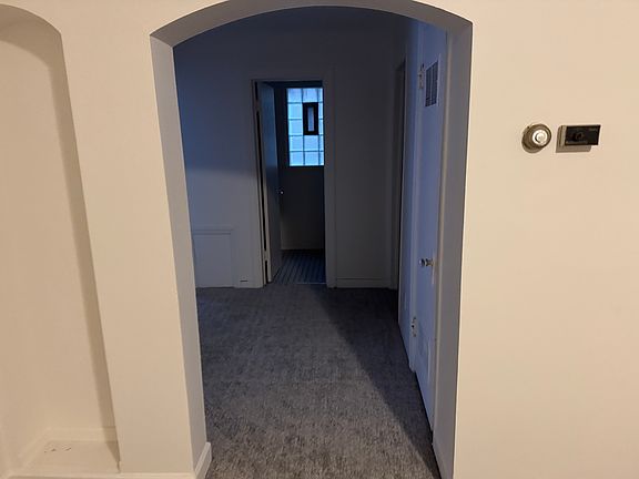 3rd image of 1536 E 119th St APT 10