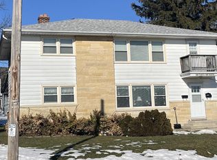 N88W16272 Park Blvd, Menomonee Falls, WI 53051