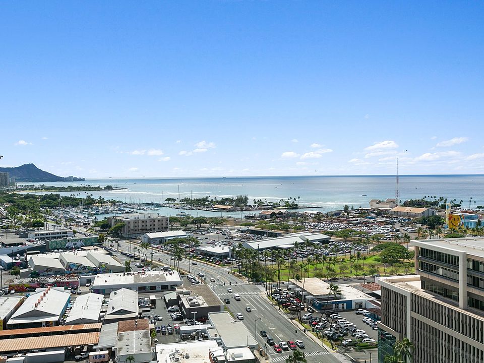 Unobstructed ocean and Diamond Head views