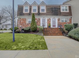 59 Heritage Ln, Fords, NJ 08863