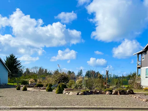 LOT 16 Lahaina Loop Rd, Pacific City, OR 97135