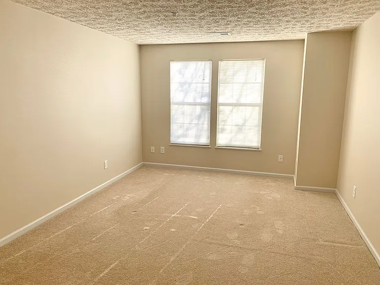 2450 Apple Blossom Ln #301 — Photo 19