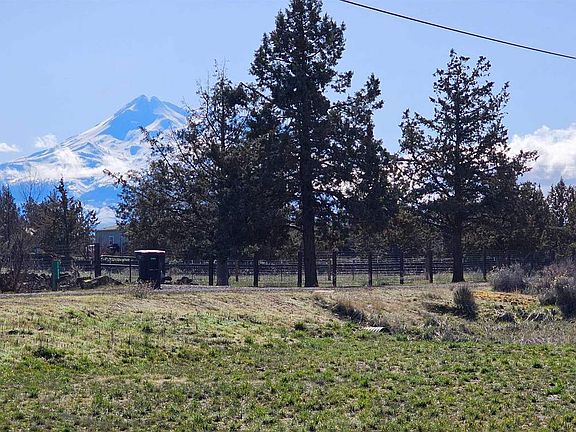3rd image of 11033 Obsidian Rd