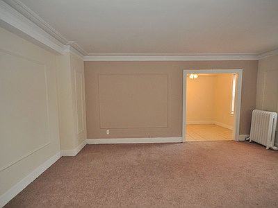 5th image of 2756 N Pine Grove Ave APT 209