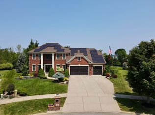 36 Chicory Ln, Lancaster, NY 14086