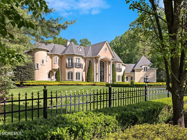12 Raintree Court, Holmdel, NJ 07733
