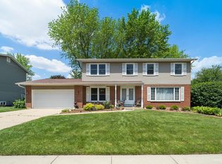 1920 Murcer Ln, Elgin, IL 60123