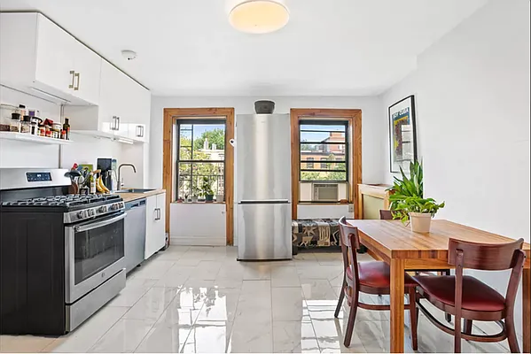 Rented by Ivey North LLC | media 14