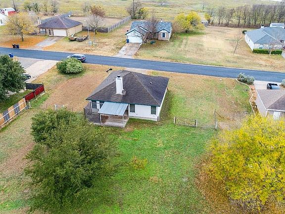 4th image of 105 Bell Meadows Dr