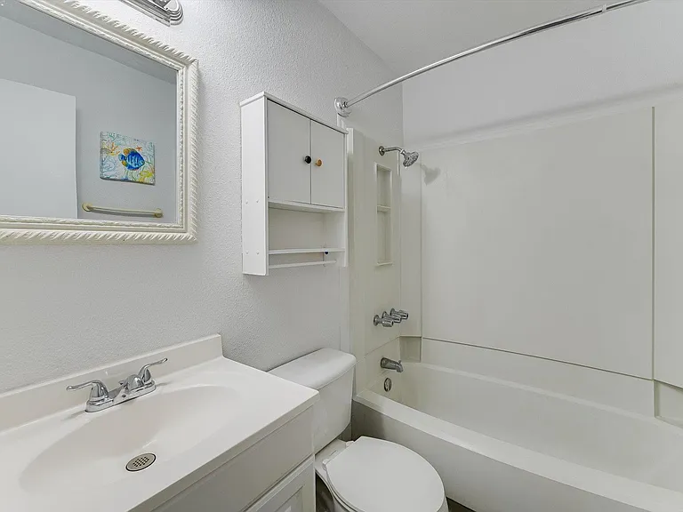 4301 Acropolis Ct #B — Photo 7