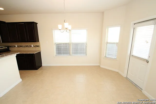 11319 Silver Rose — Photo 12