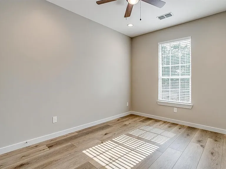 3303 Ryan Ave — Photo 31