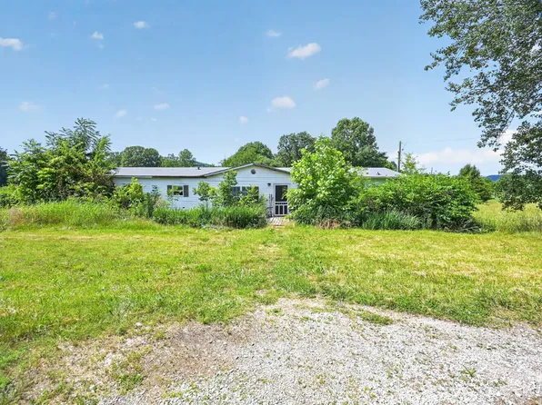 66 Grant Hwy, Gordonsville, TN 38563
