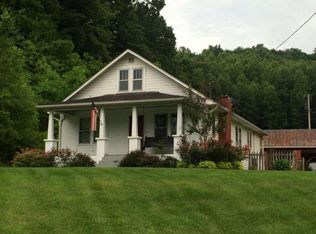 105 Ritchie Rd, Hampton, TN 37658