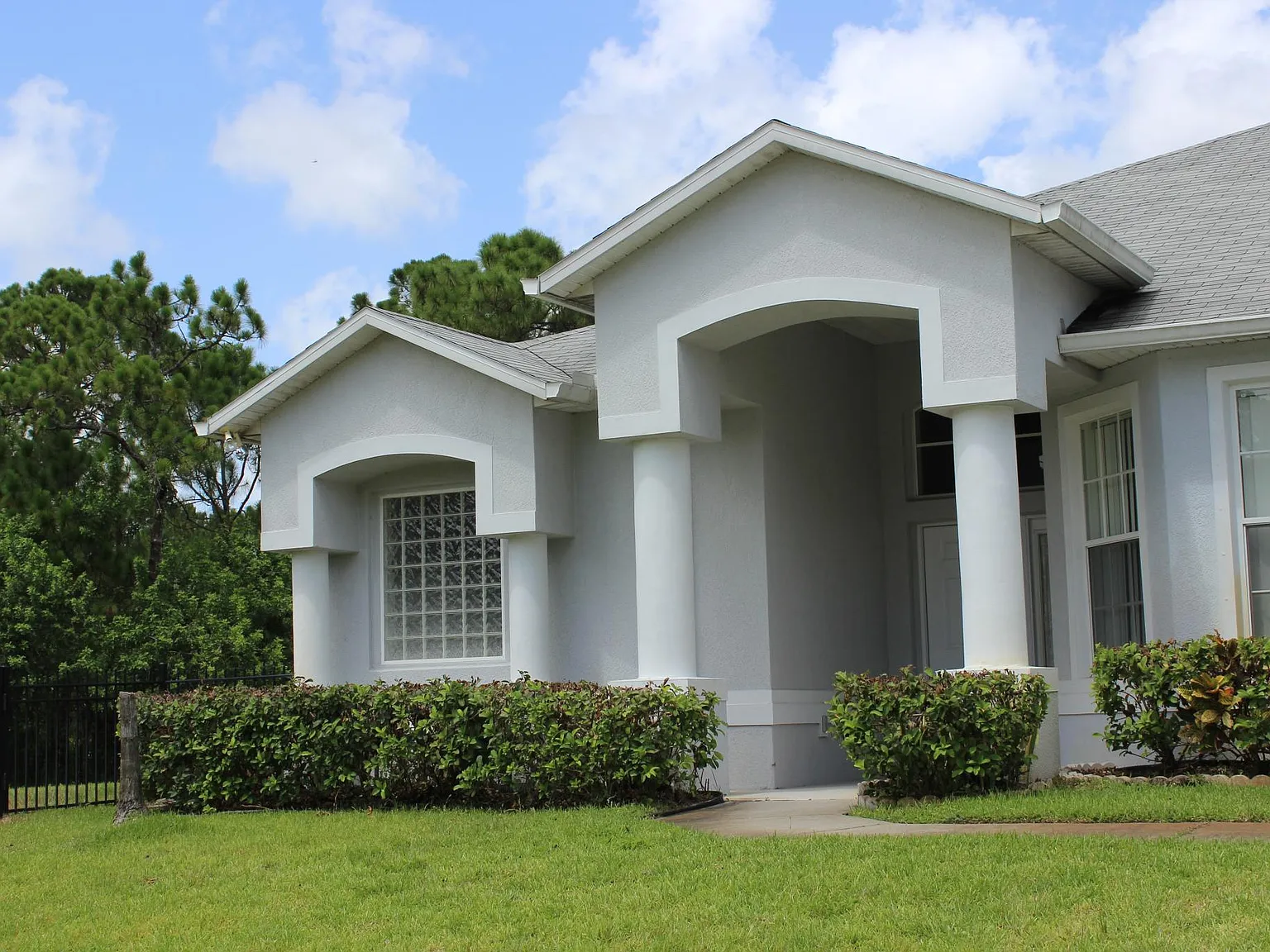 4 bed, 2497 sqft, $3,500 — Photo 2