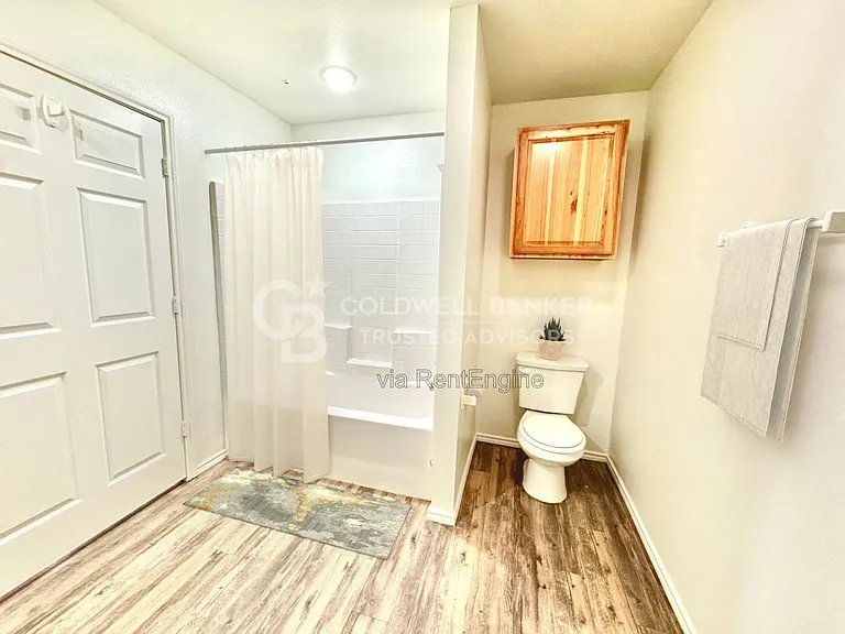 2117 E Broadway #1 — Photo 9