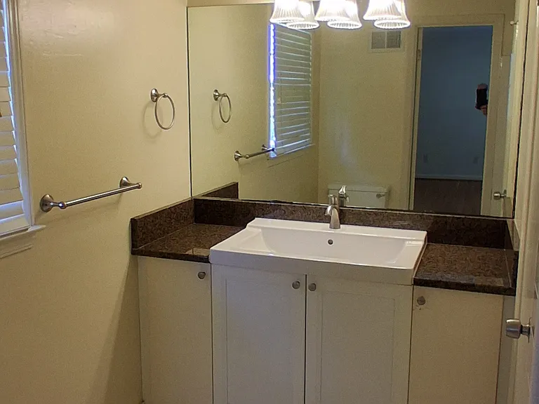 4697 Devonshire Rd — Photo 8