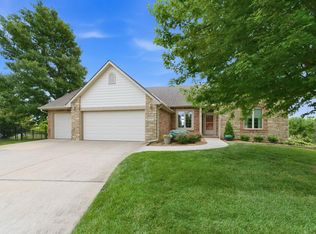 2228 N Sawgrass Cir, Derby, KS 67037