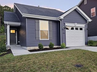 876 Black Bear Dr, House Springs, MO