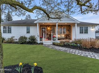 108 Meadowbrook Rd, Spring Lake, NJ 07762