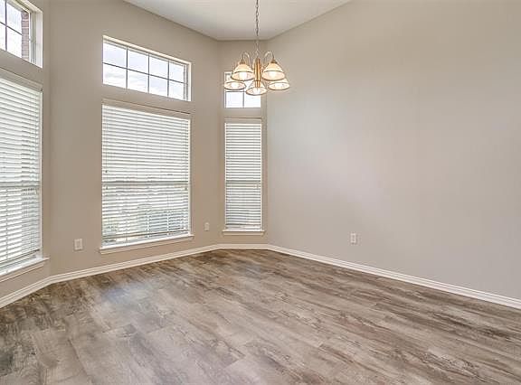 5th image of 620 Kari Anne Ln