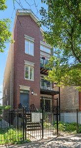 1947 W Erie St #3, Chicago, IL, 60622