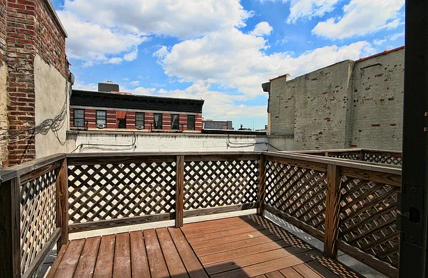 Rented by MetroNest | media 22