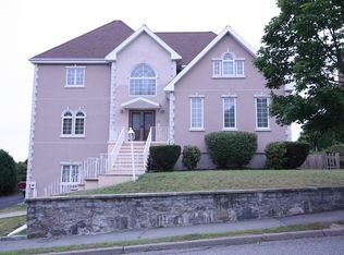 203 Gardiner Rd, Quincy, MA 02169