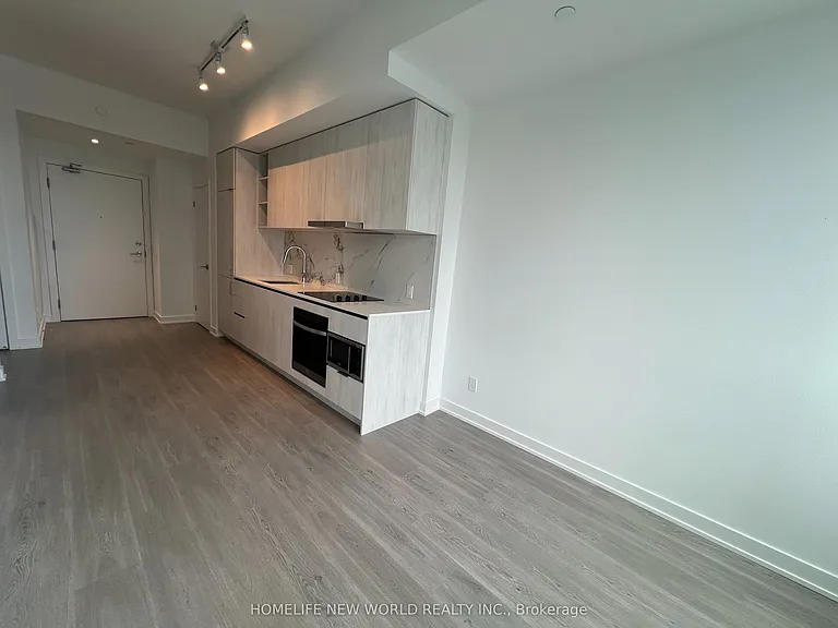8 Wellesley St W #3602 — Photo 12