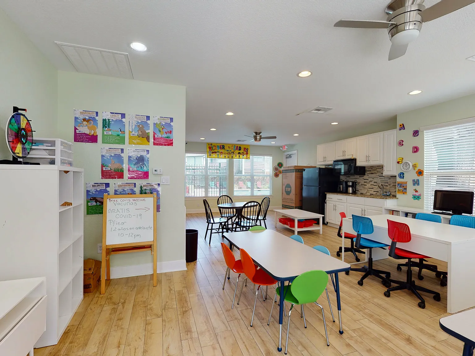Los Prados Apartment Homes — Photo 4