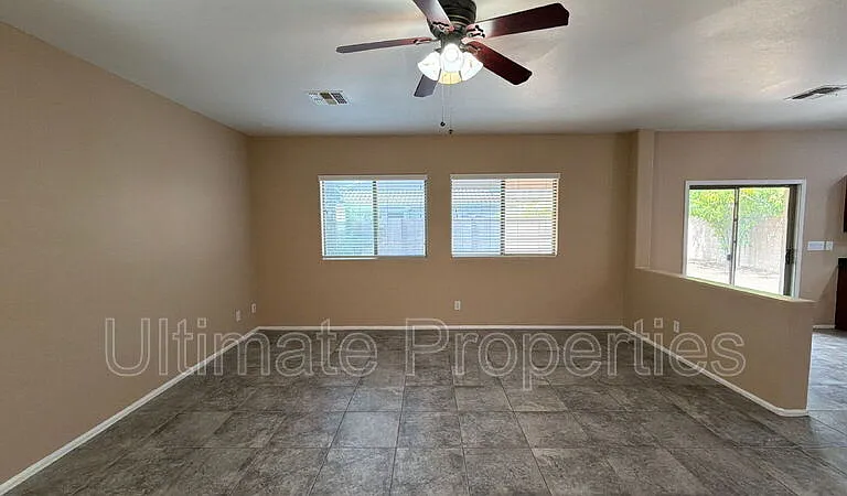 4245 E Folgers Rd — Photo 4