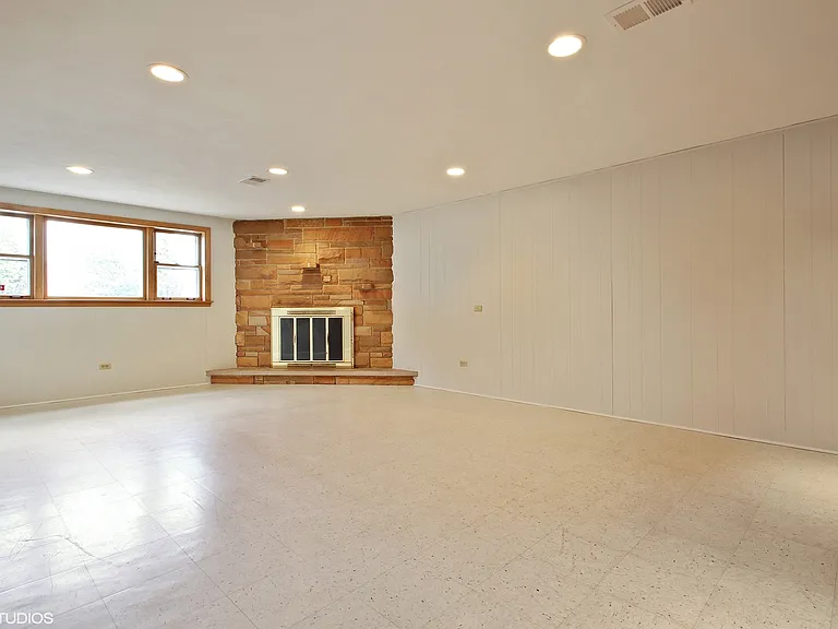 8732 W North Ter — Photo 11