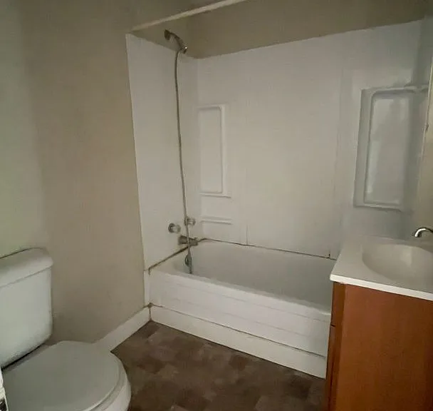 210 Perrin Ave #5 — Photo 10