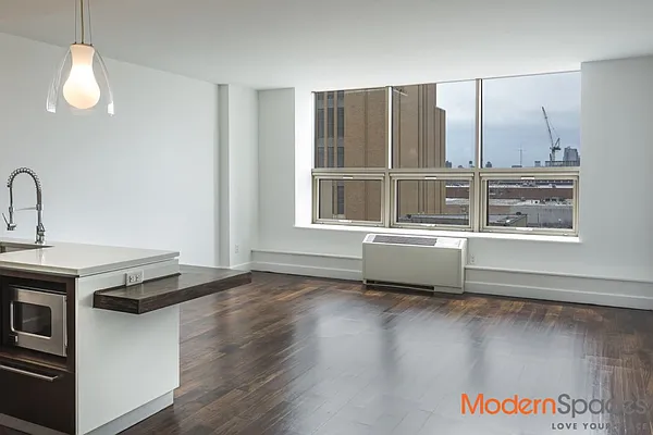 Sold by Modern Spaces | media 2