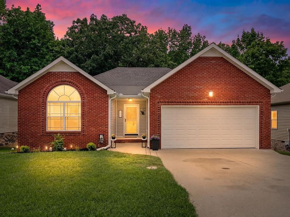 1st image of 544 Parkvue Village Way