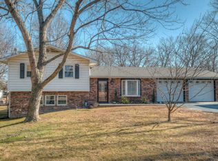 901 Tammy Ln, Joplin, MO 64801