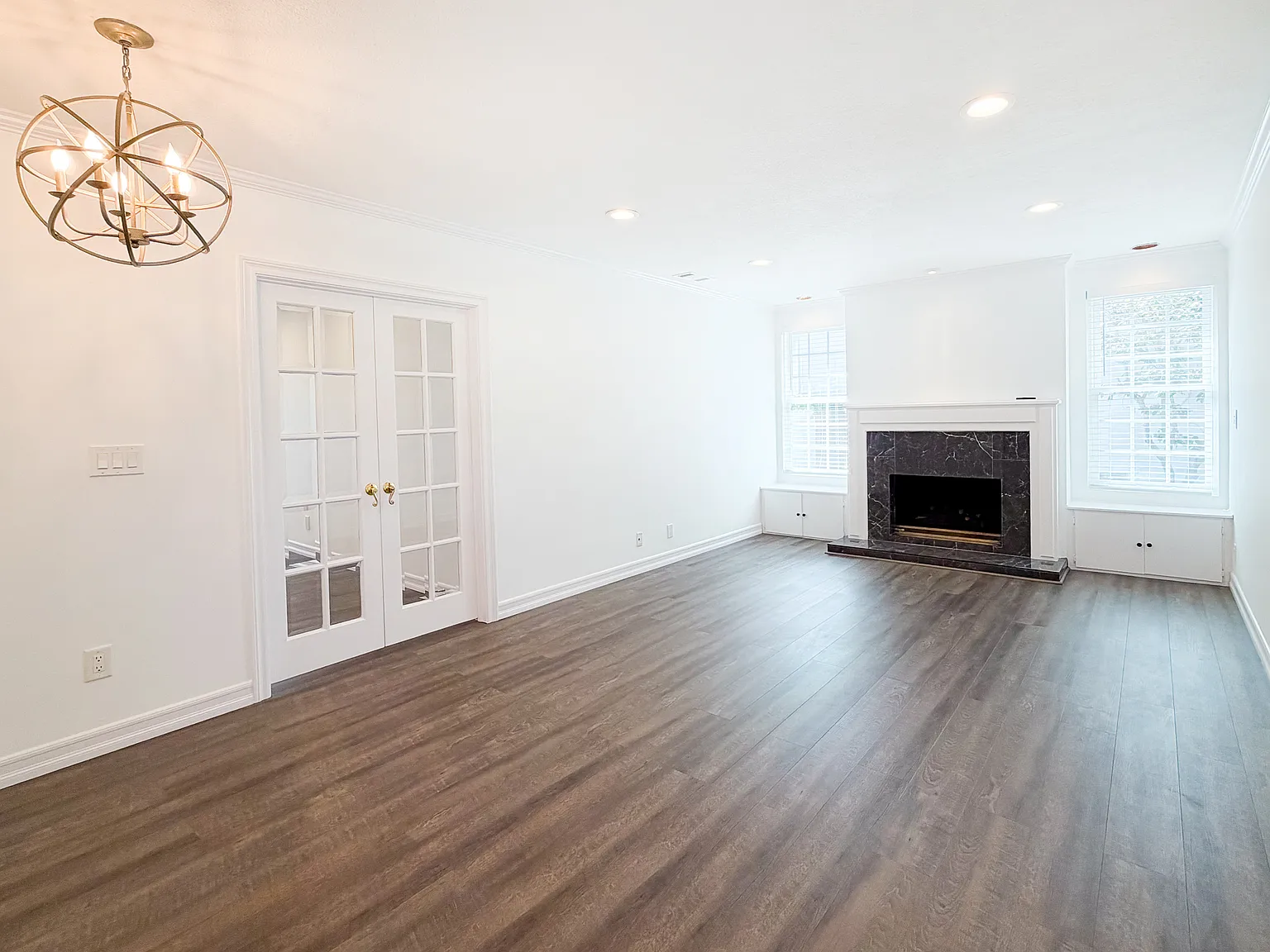 4618 Bindewald Rd — Photo 2