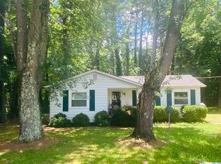 980 Boles Rd, New Market, AL 35761