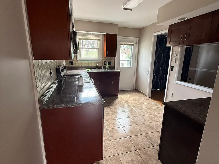 417 Carolina Ave — Photo 5