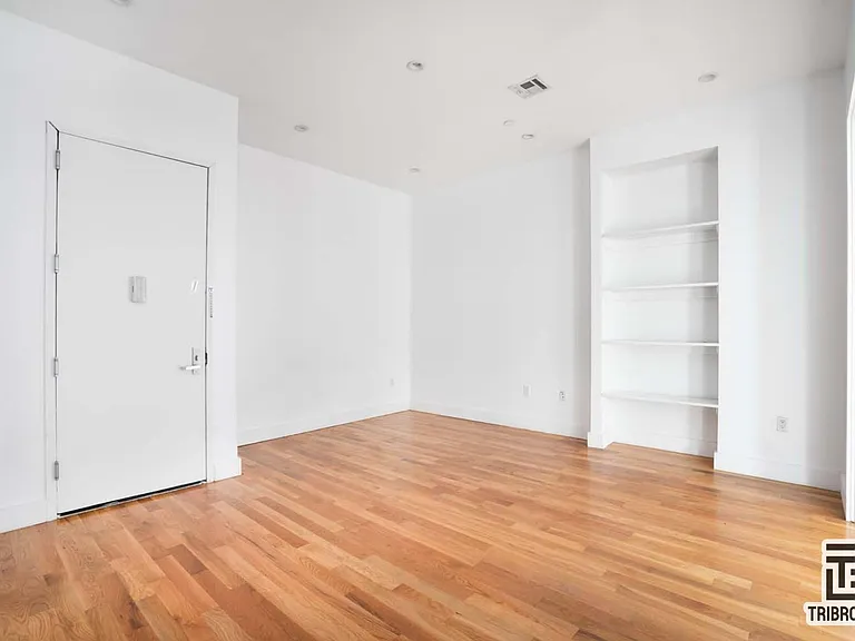 212 Crown St #3B — Photo 5