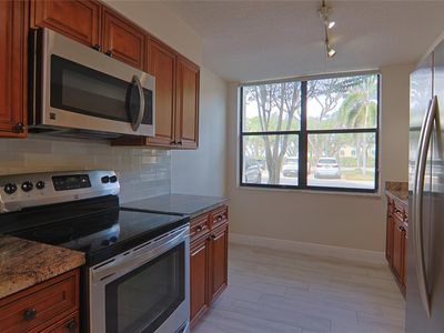 2025 Lavers Circle #D101, Delray Beach, FL, 33444