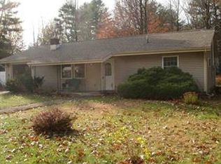 7 Links Ave, Hadley, NY 12835