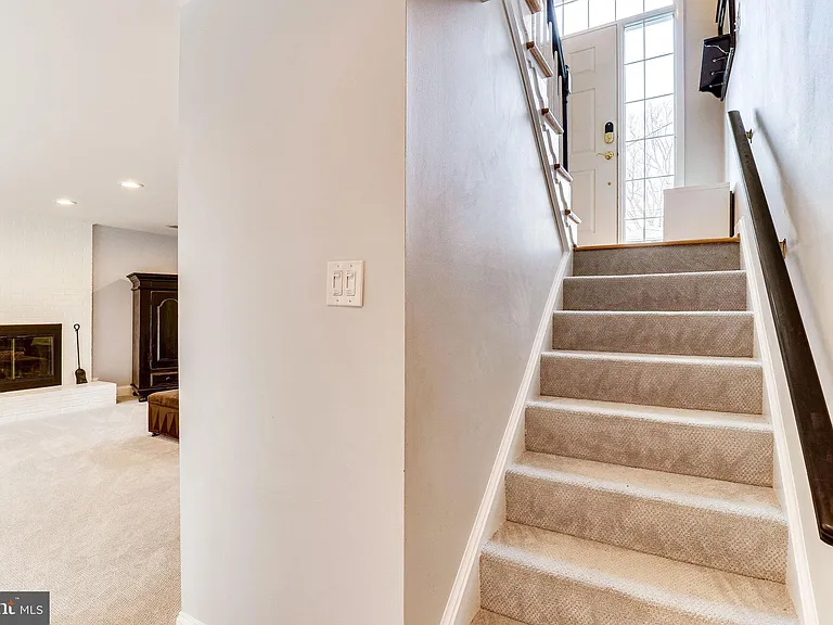 6519 Engel Dr — Photo 51