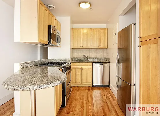 Sold by Warburg | media 25