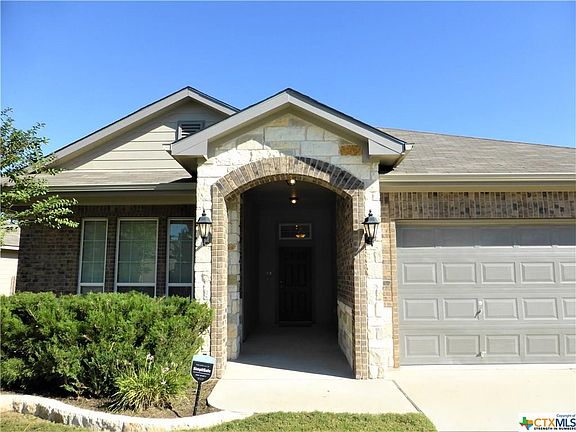 2nd image of 1401 Neuberry Cliffe