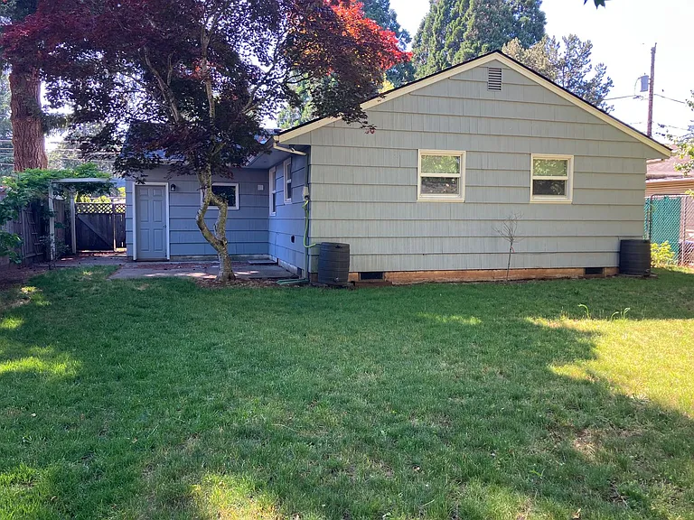 3864 Bartlett Dr SE — Photo 22