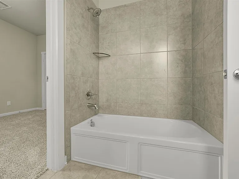 323 N Spotted Fern Dr — Photo 29