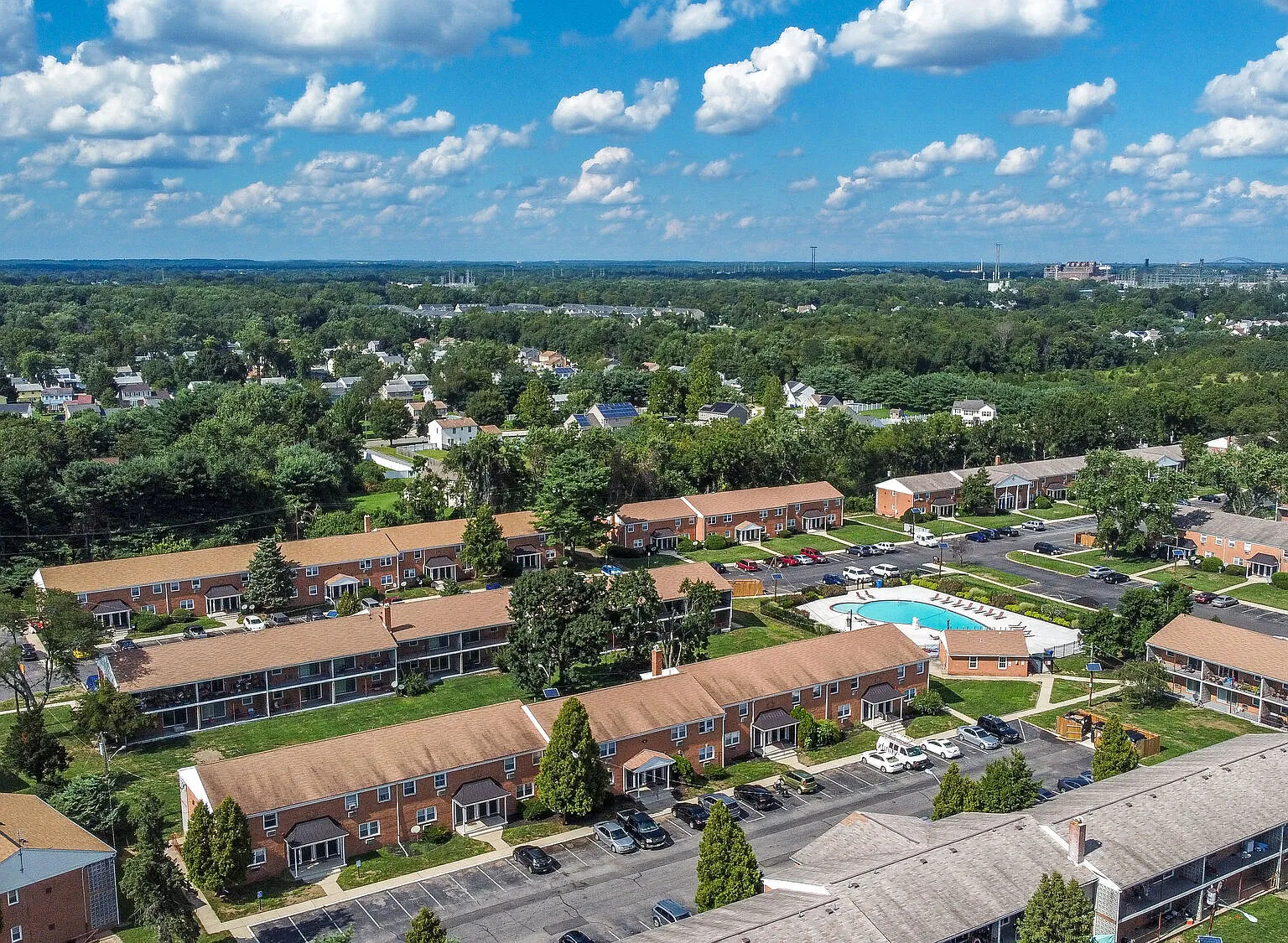 Orchard Park — Photo 4