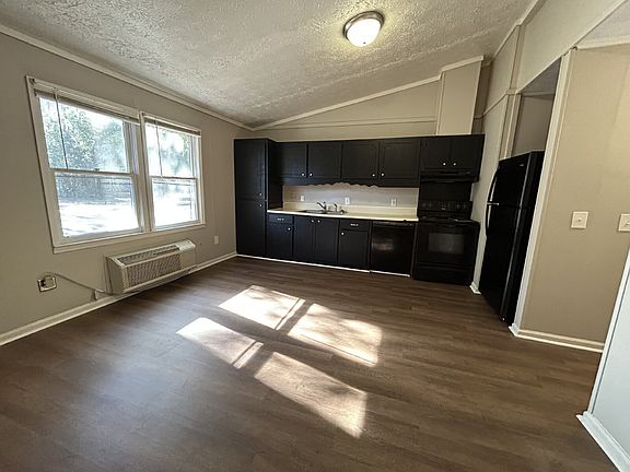 2nd image of 101 Edelle Osgood Ave E
